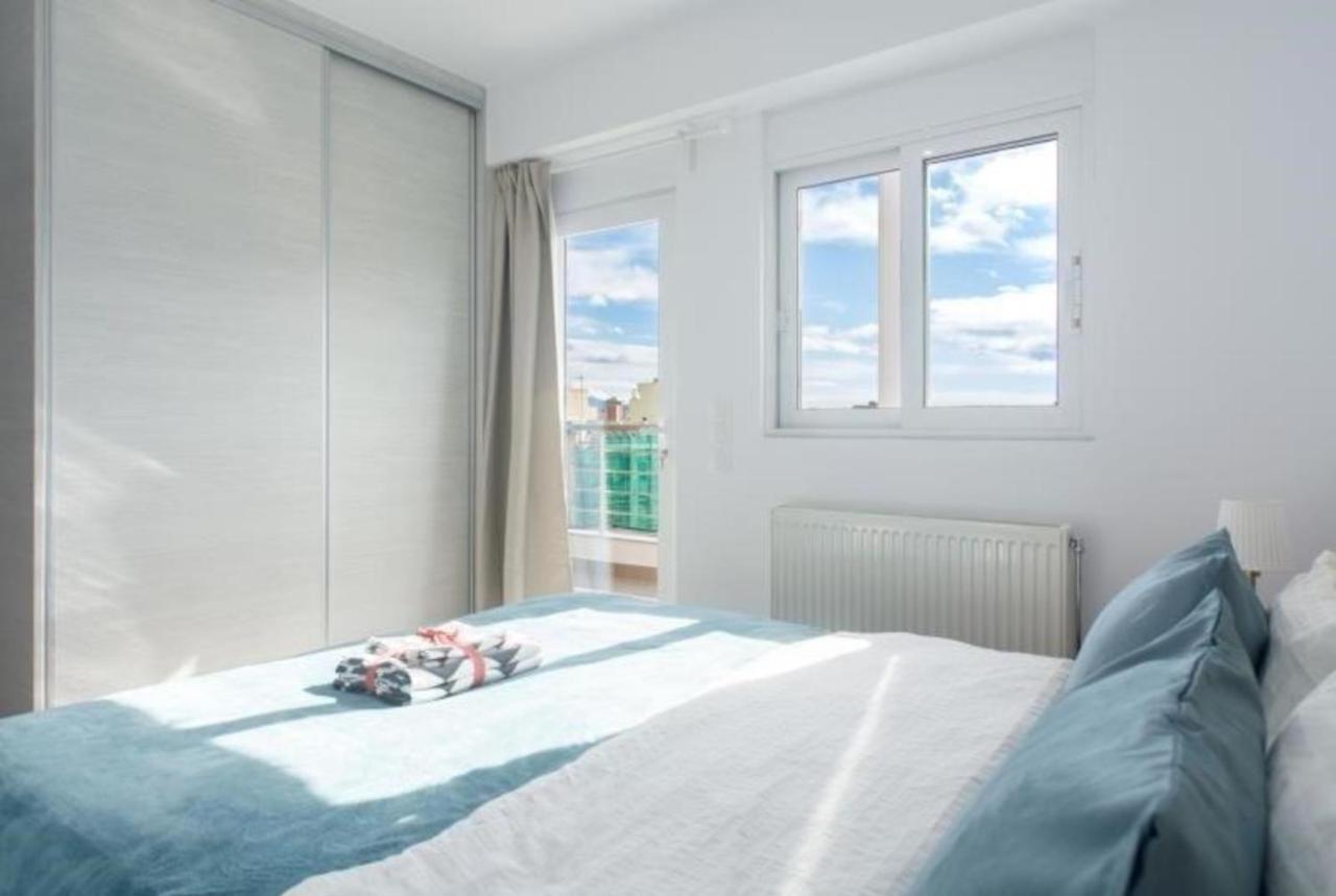 New Spacious Apartment Located In Pireo Esterno foto