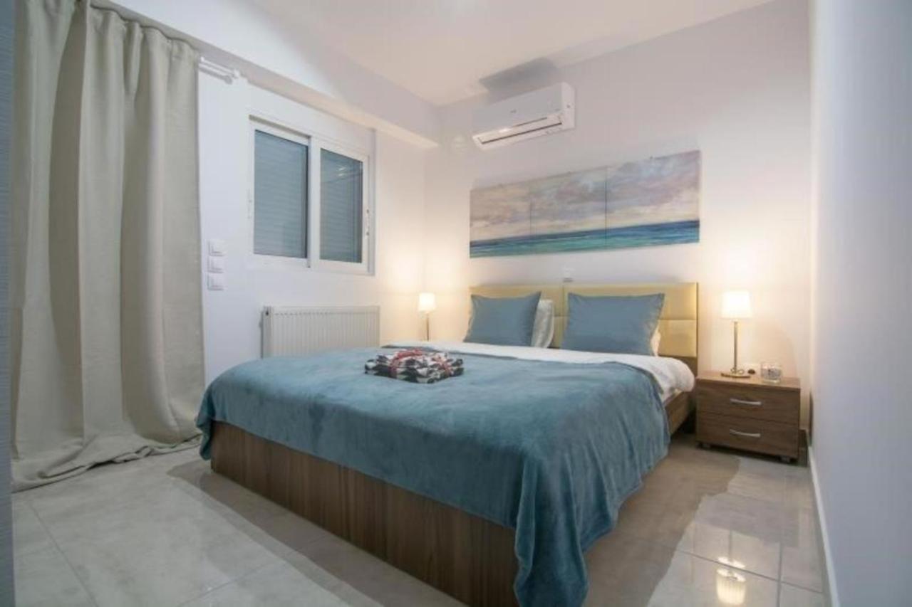 New Spacious Apartment Located In Pireo Esterno foto
