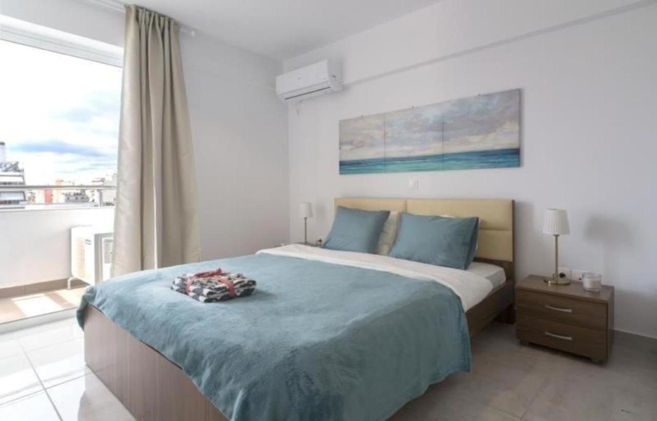 New Spacious Apartment Located In Pireo Esterno foto